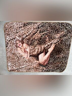 HUGE 72”x89” Thick Heavy Fleece Marilyn Monroe Cheetah Print Blanket Great Cond